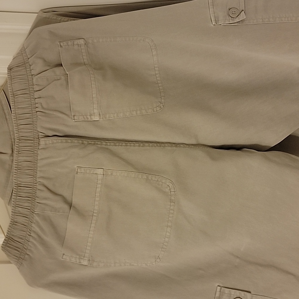 Calvin Klein - Picture 9 of 12